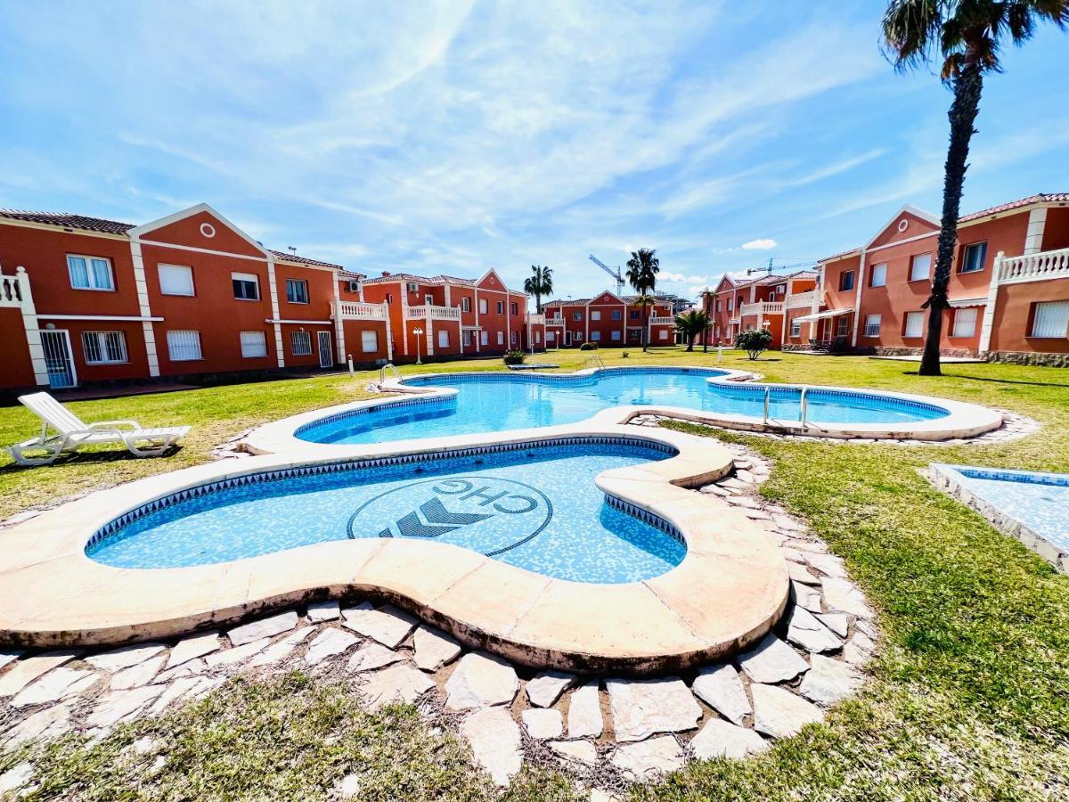 Oliva Nova Beach & Golf Resort Club Sevilla VI ภายนอก รูปภาพ